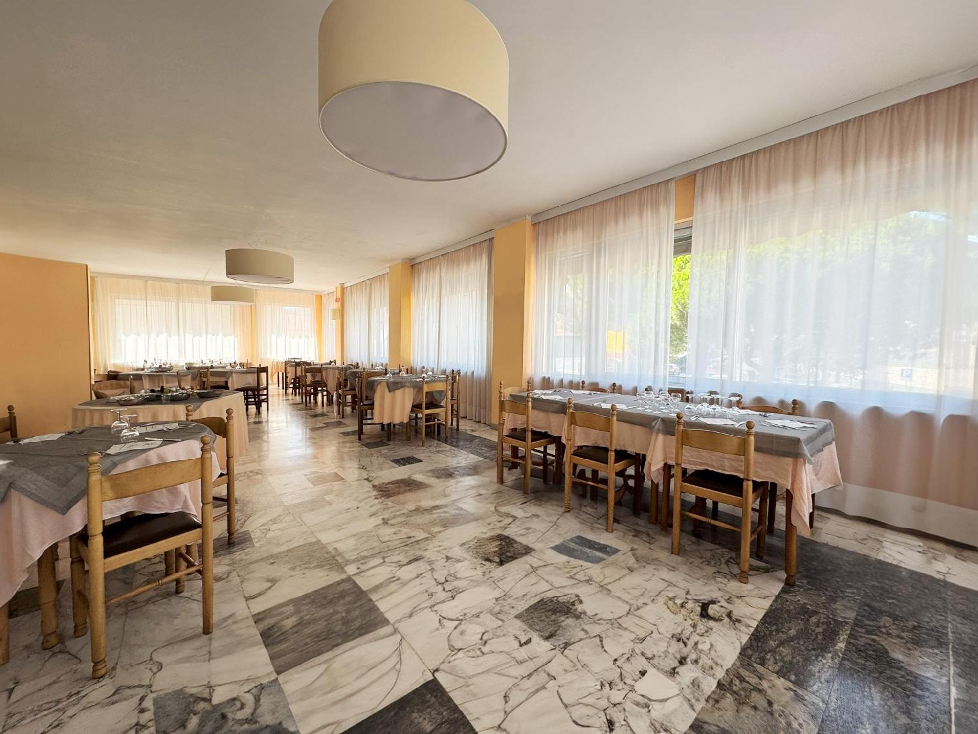 Riviera Hotel
