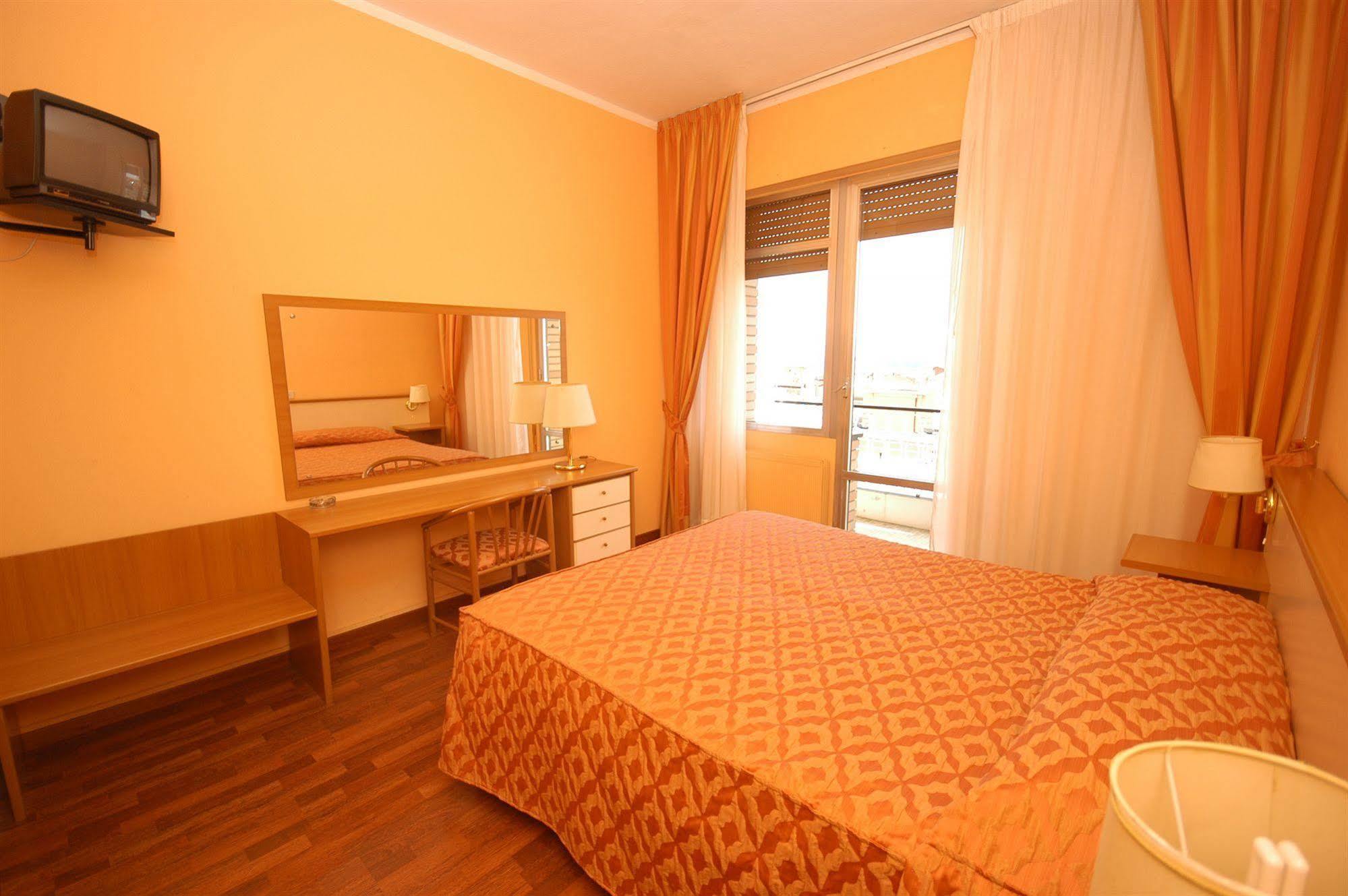 Riviera Hotel